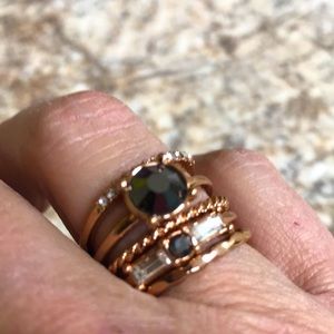 New Avon party multi pack Ring ensemble